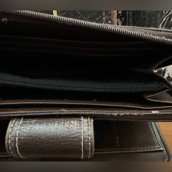 BUXTON Brown Large Leather Wallet GUC - Picture 6 of 8